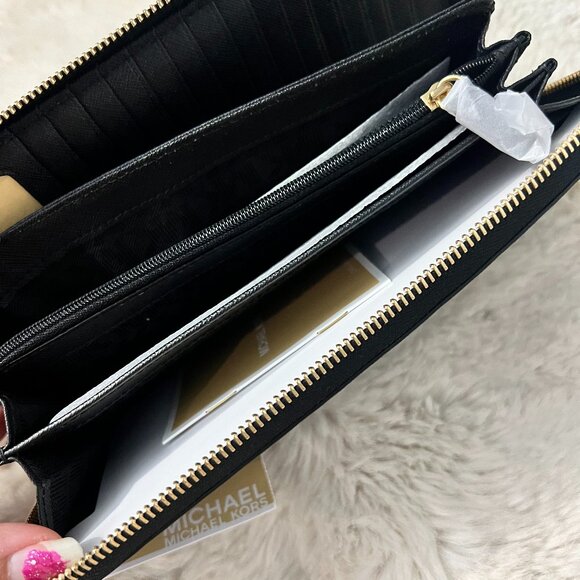 MICHAEL MICHAEL KORS Jet Set Travel Continental Wallet
